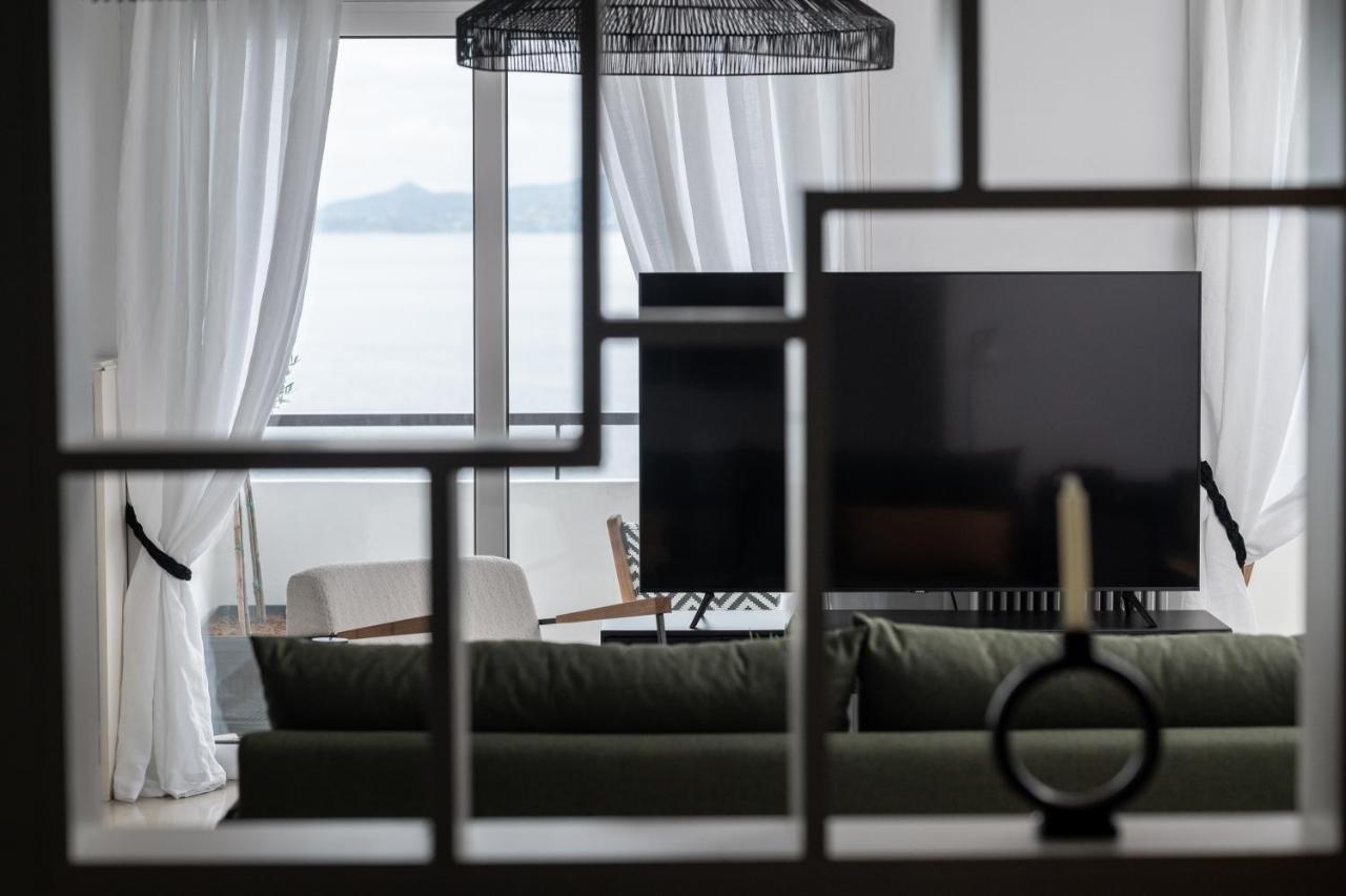 פיראוס Blue Chill Paradise Seaview Suite W/ Kingbed מראה חיצוני תמונה